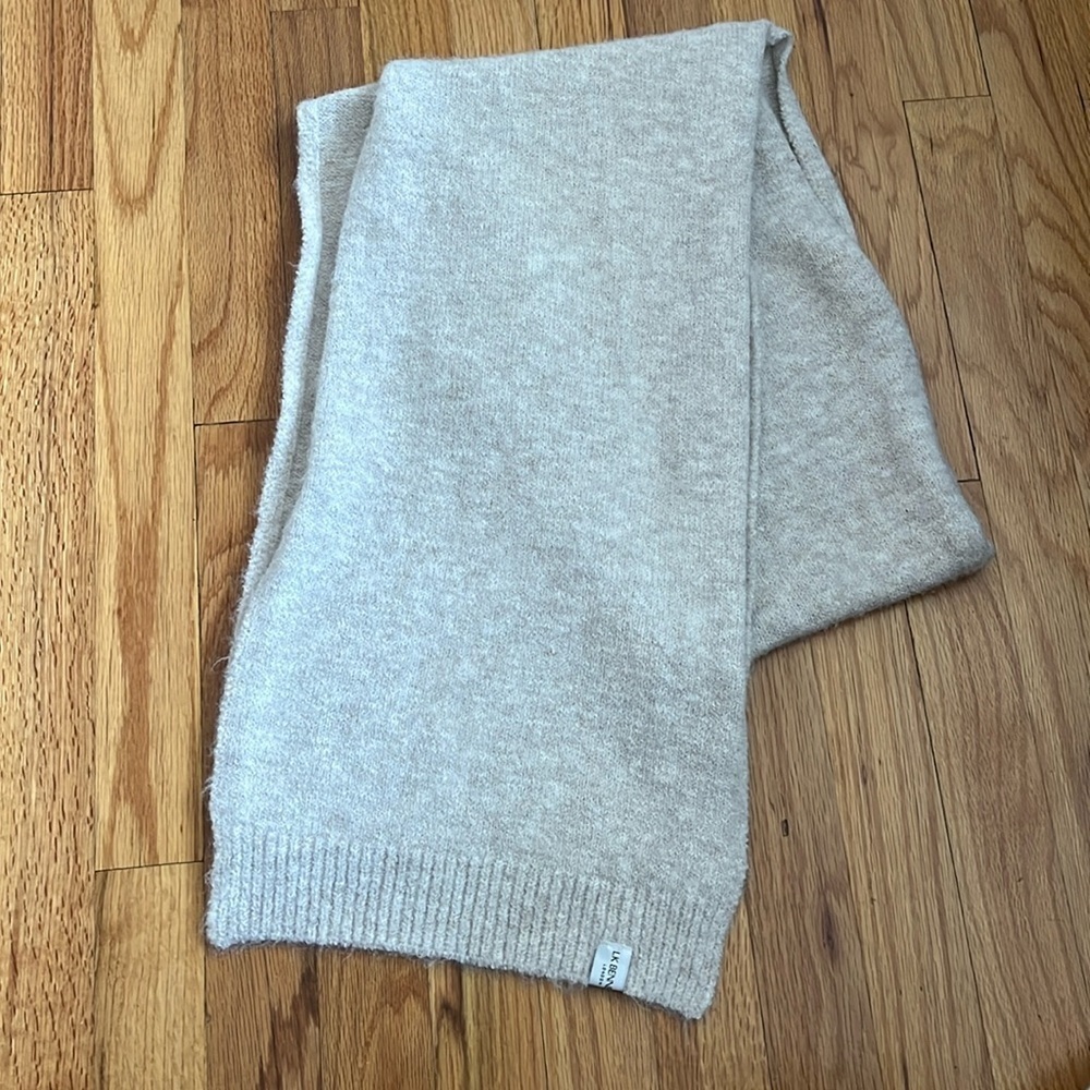 LK BENNETT Lisa scarf in oatmeall